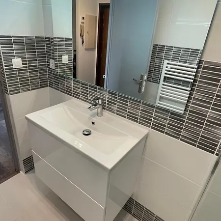 In - T2 Proche Hopital Purpan Apartment *